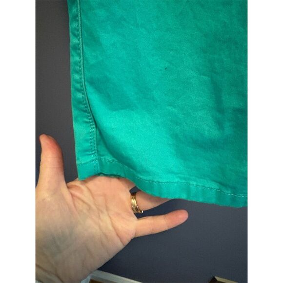 Crown & Ivy Women's Green Capri Pants Size 6 Casual Solid Mid Rise - Picture 6 of 10
